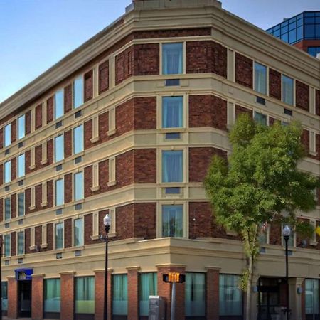 Quality Inn & Suites Regina Downtown Экстерьер фото