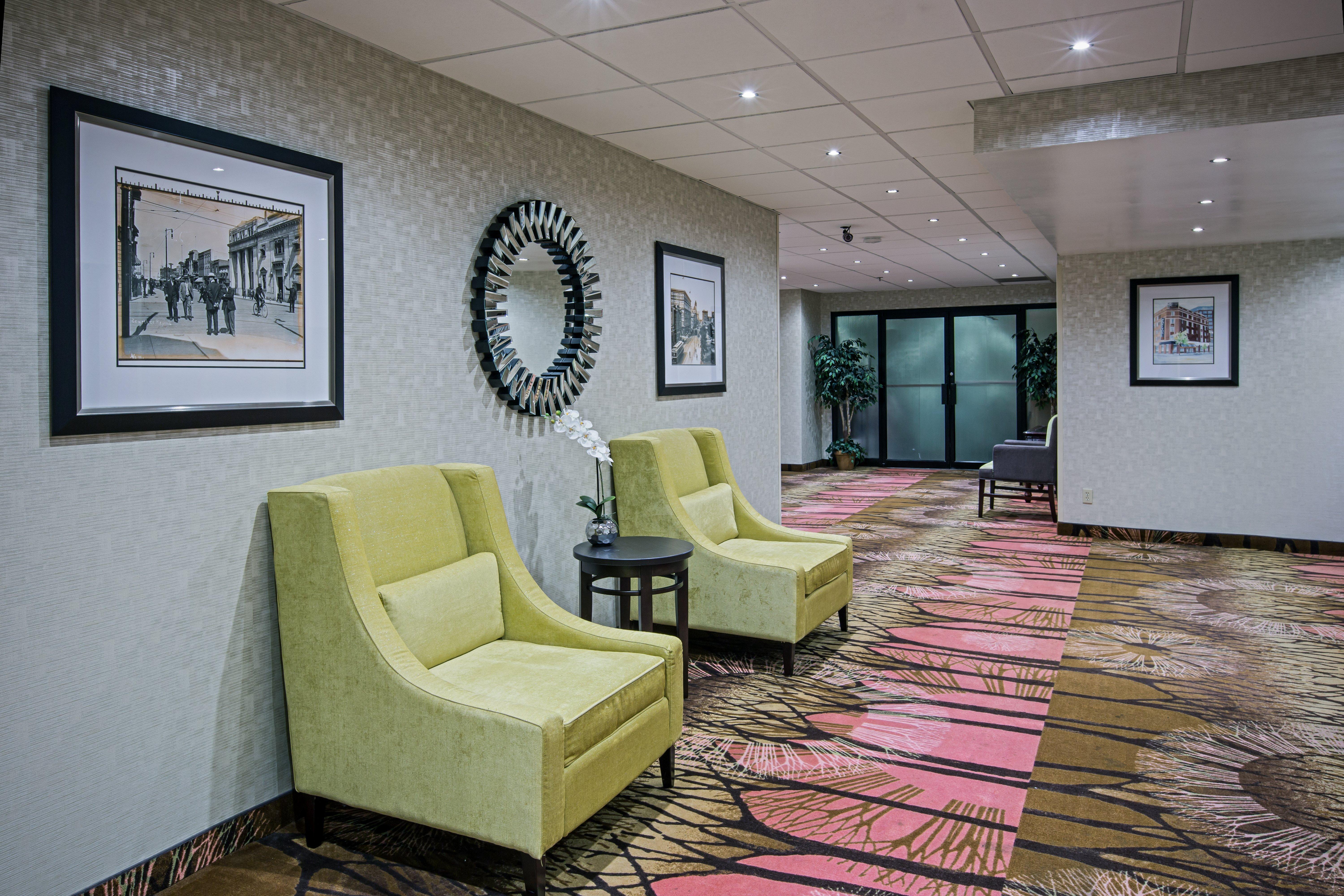 Quality Inn & Suites Regina Downtown Экстерьер фото