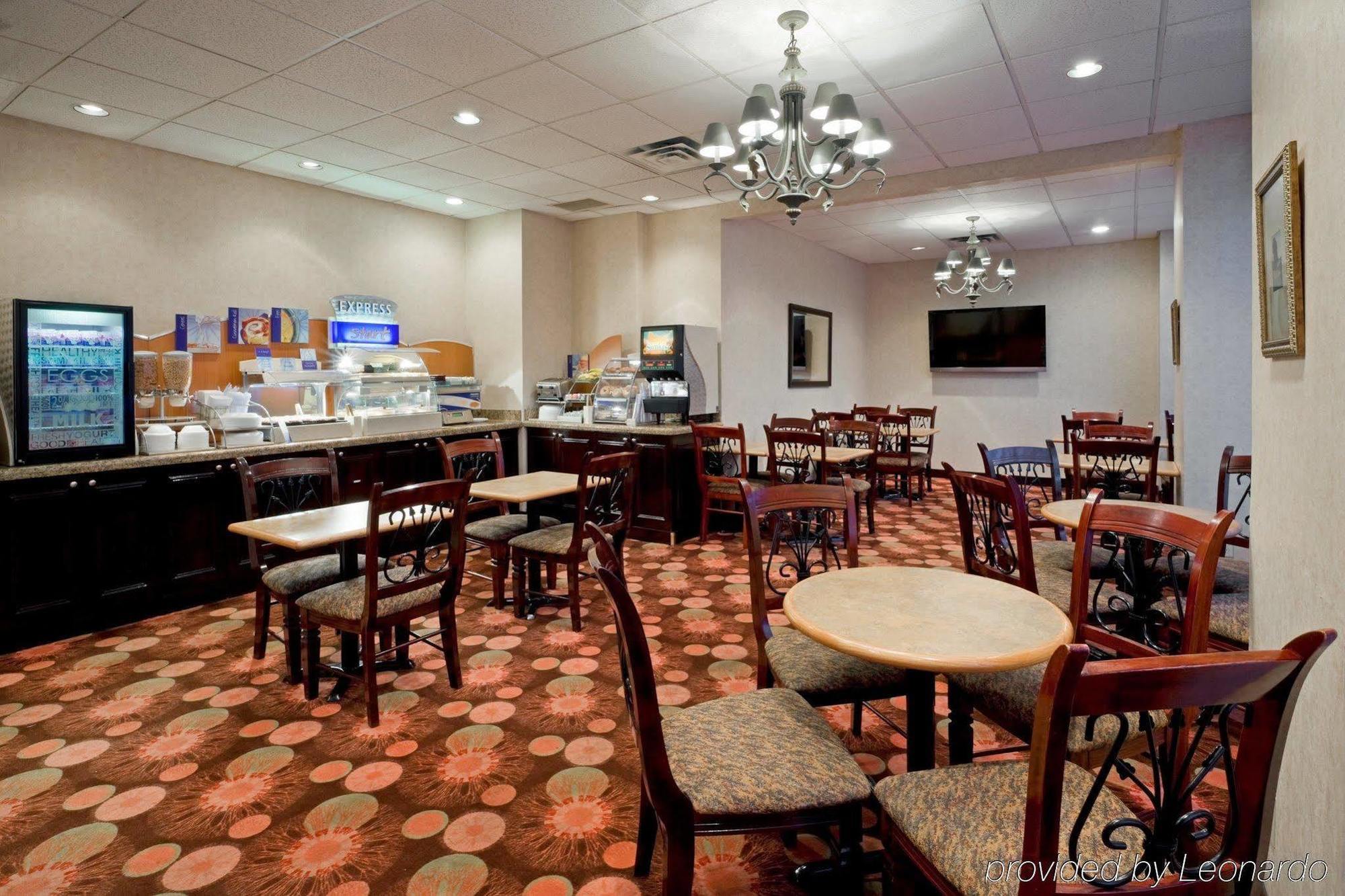 Quality Inn & Suites Regina Downtown Экстерьер фото